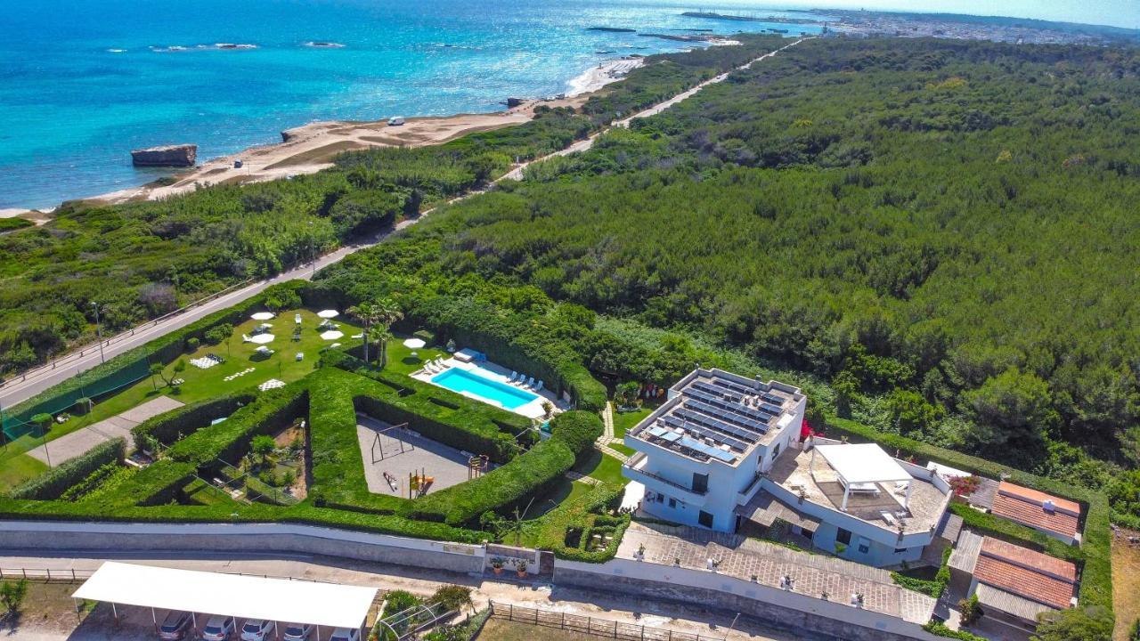 Residence Punta Cassano - In Piscina Sulla Spiaggia Di Sabbia San Foca Buitenkant foto